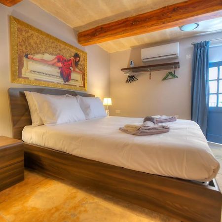 Romantic And Historical Maisonette In The Center Of Valletta Mbal1-1 外观 照片