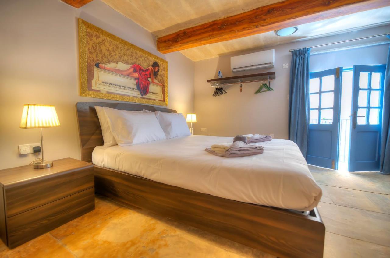 Romantic And Historical Maisonette In The Center Of Valletta Mbal1-1 外观 照片